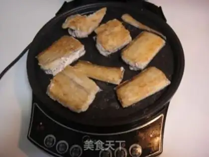 Make Jell-O fish step 3