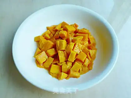 Make Fresh milk mango Simirou step 1