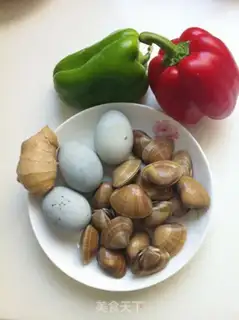 Make Eggs and clams step 0