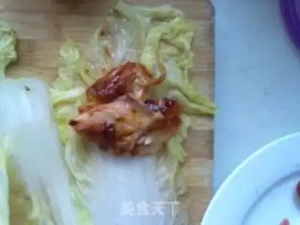 Make Chicken with a cabbage bun step 4