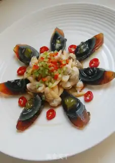 Make Eggs and clams step 5