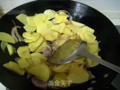 Make Cracker potato soup step 1