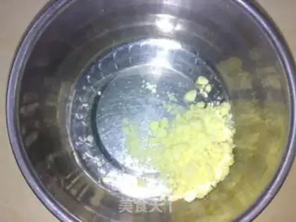 Make French salt cake step 1