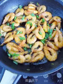 Make Shanghai oiled shrimp step 9