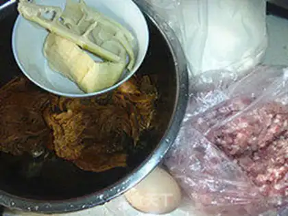 Make Plumbs dry meat buns step 0