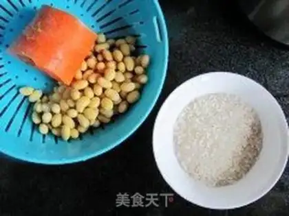 Make Carrots and bean milk step 0