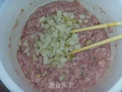 Make Plumbs dry meat buns step 3