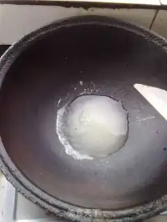 Make Hanging frost peanuts step 3