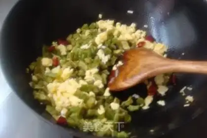 Make Scrambled eggs step 6