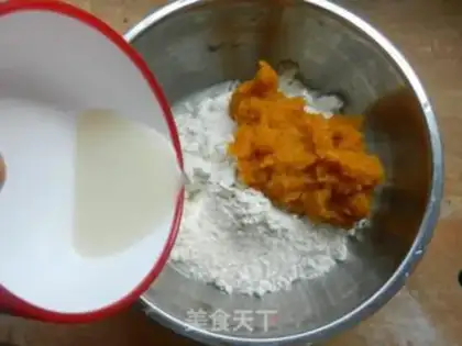 Make Pumpkin buns step 2