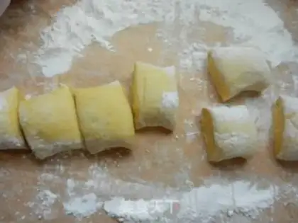 Make Pumpkin buns step 4