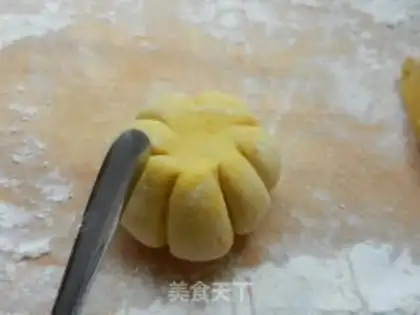 Make Pumpkin buns step 5