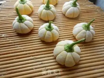 Make Pumpkin buns step 7