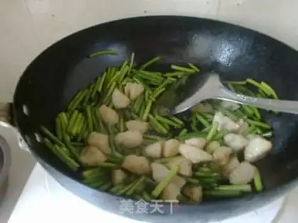 Make Garlic fried fish balls step 3