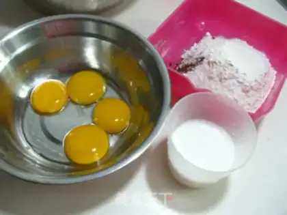 Make Muggle cream roll step 3