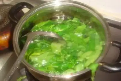 Make Garlic cabbage step 1