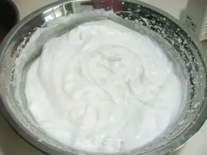 Make Muggle cream roll step 11