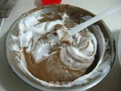 Make Muggle cream roll step 12