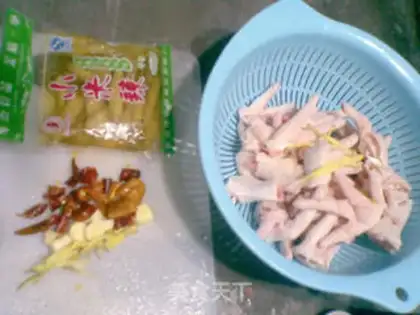 Make Favorite pepper claws step 1