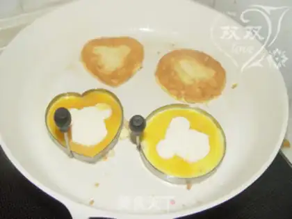 Make Mickey step 6