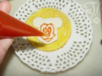 Make Mickey step 7