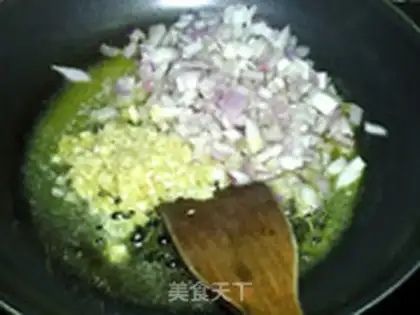 Make A pizza sauce step 3