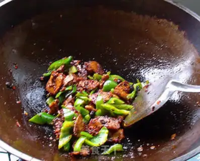 Make Pork helmet back to the pot step 12