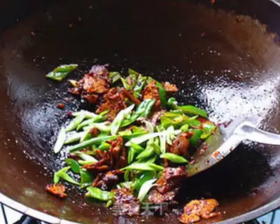 Make Pork helmet back to the pot step 13