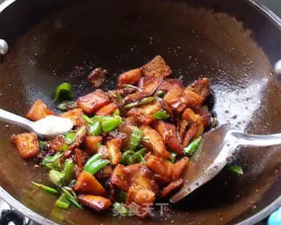 Make Pork helmet back to the pot step 15