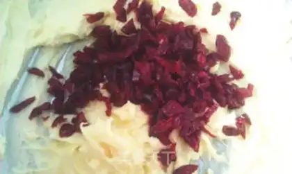 Make Handmade cranberry cookies step 2