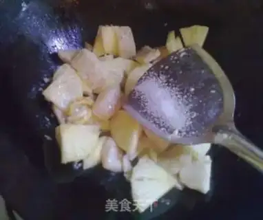 Make The pineapple sashimi step 6