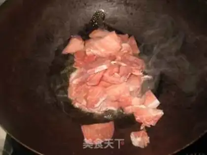 Make Pork sour stew, tofu step 1
