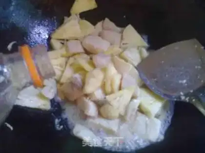 Make The pineapple sashimi step 7
