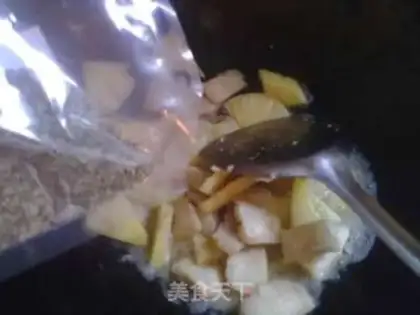 Make The pineapple sashimi step 8