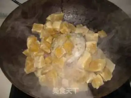 Make Pork sour stew, tofu step 2