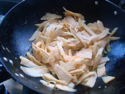 Make A white fried meat step 4