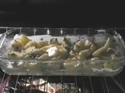 Make Rosemary Lorelei baked potatoes step 4
