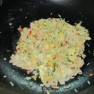 Make Cream egg fried rice step 8
