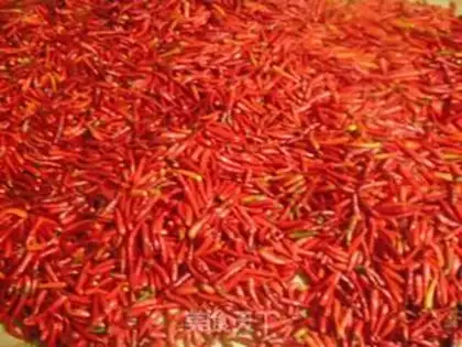 Make Homemade red oil bean petals step 0