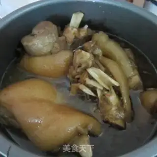 Make Soy pig hoofs step 3