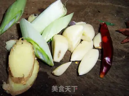 Make Fish from the fresh bouquet step 1