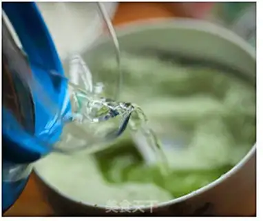 Make Pour tea and powder step 5