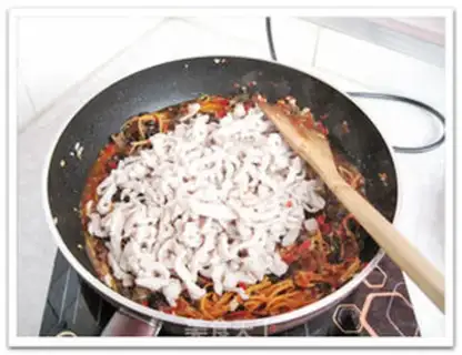 Make Pretzels of fish fragrance step 9