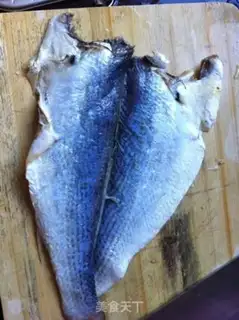 Make Red salted fish step 1