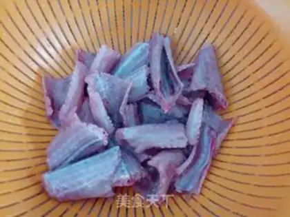 Make Dove stewed a water snake step 1
