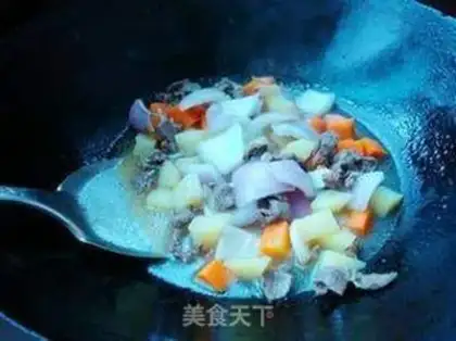 Make Curry beef potatoes step 6