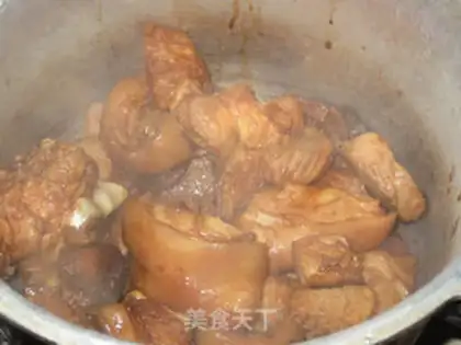 Make Red burning mushroom pig hoof step 5