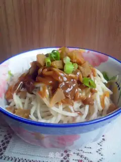 Make Hot dry noodles step 11