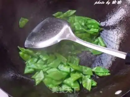 Make Spicy cabbage for the noodles step 2