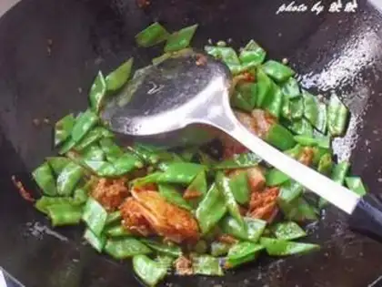 Make Spicy cabbage for the noodles step 3